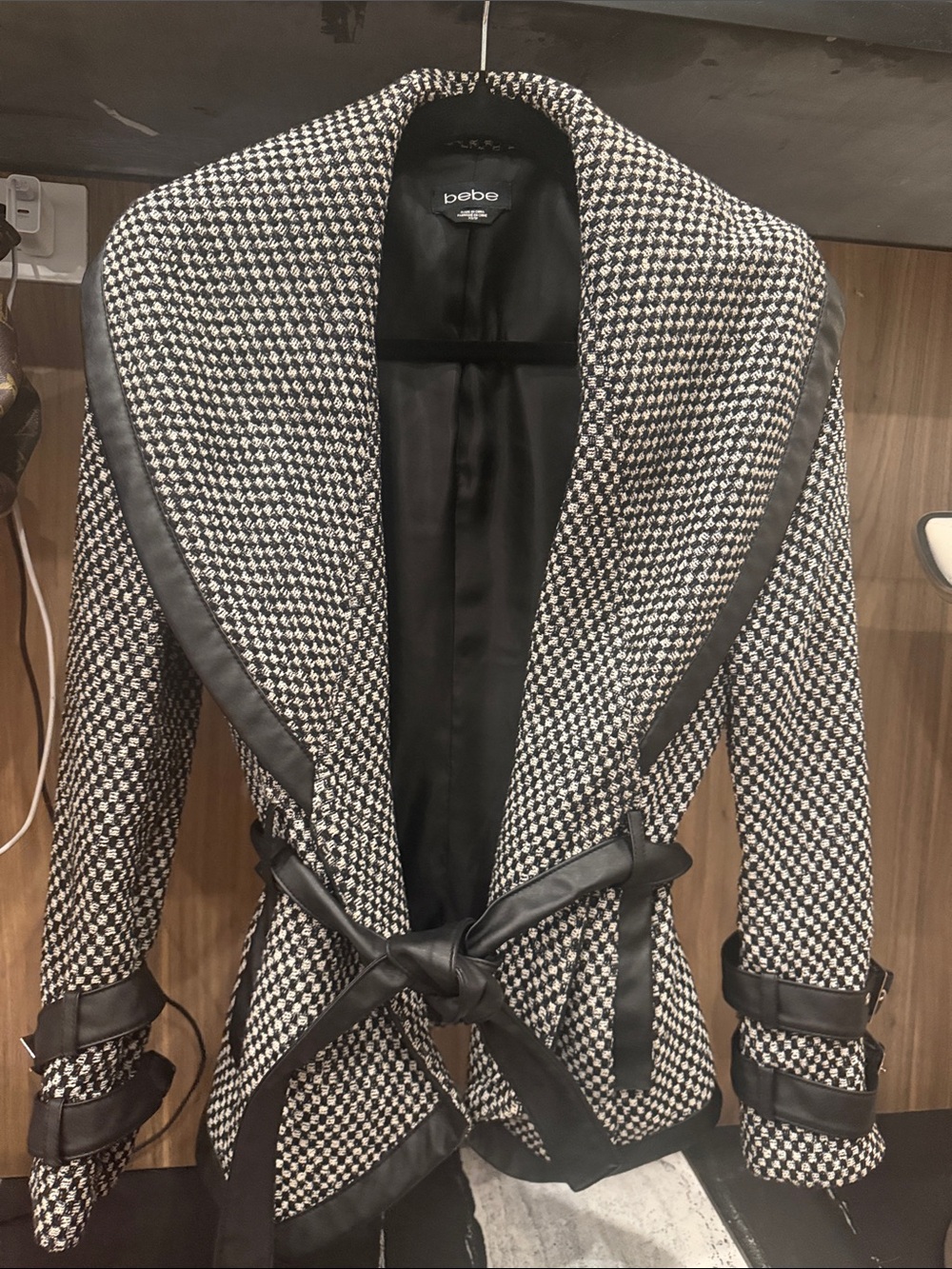 bebe Black & White Houndstooth Shawl Collar Belted Blazer
